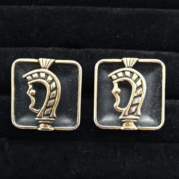 Swank Knight Black Enamel Cufflinks Square Gold Tone Soldier Warrior Vintage - Picture 1 of 5